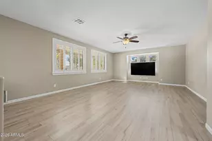 680 E Betsy Ln, Gilbert, AZ 85296 - Photo 8