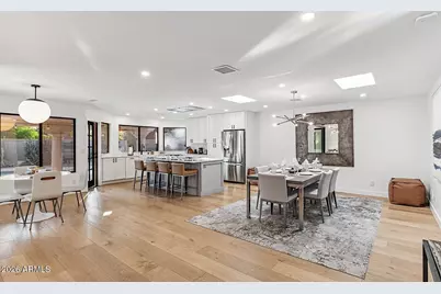 10434 N 82nd Place, Scottsdale, AZ 85258 - Photo 4