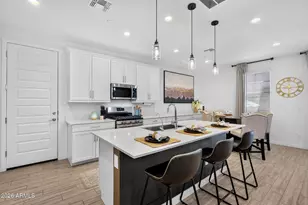 655 S Longspur Ln, Gilbert, AZ 85296 - Photo 4