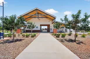 655 S Longspur Ln, Gilbert, AZ 85296 - Photo 46