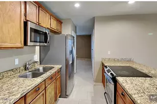 5047 W Tuckey Ln, Glendale, AZ 85301 - Photo 6