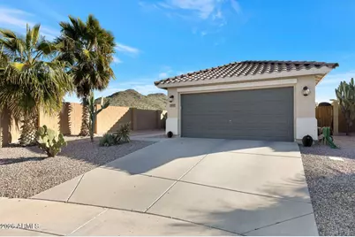 1995 W Kristina Avenue, San Tan Valley, AZ 85144 - Photo 2
