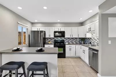 944 S Valencia -- #18, Mesa, AZ 85202 - Photo 6