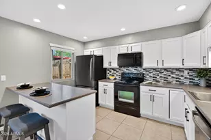 944 S Valencia, Mesa, AZ 85202 - Photo 14