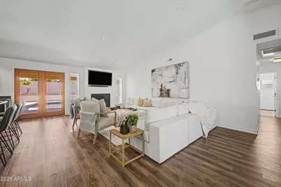 2335 E Shangri La Road, Phoenix, AZ 85028 - Photo 10