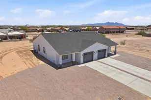 14055 S Berwick Rd, Arizona City, AZ 85123 - Photo 6