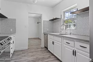 5913 W Gardenia Ave, Glendale, AZ 85301 - Photo 2
