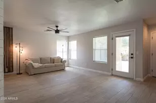 1239 E Fremont Rd, Phoenix, AZ 85042 - Photo 14