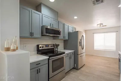 1239 E Fremont Road, Phoenix, AZ 85042 - Photo 10