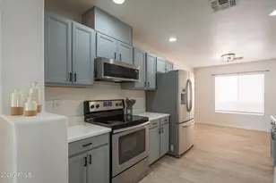 1239 E Fremont Rd, Phoenix, AZ 85042 - Photo 10