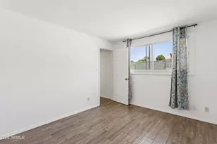 4517 S Grandview Ave, Tempe, AZ 85282 - Photo 32