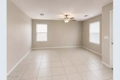 8247 W Illini Street, Phoenix, AZ 85043 - Photo 4