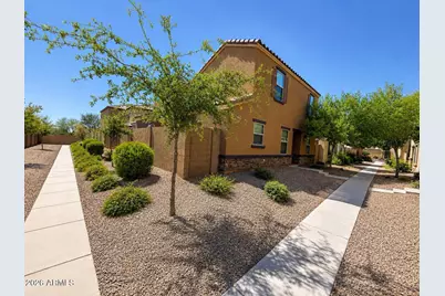 8247 W Illini Street, Phoenix, AZ 85043 - Photo 10