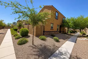 8247 W Illini St, Phoenix, AZ 85043 - Photo 10