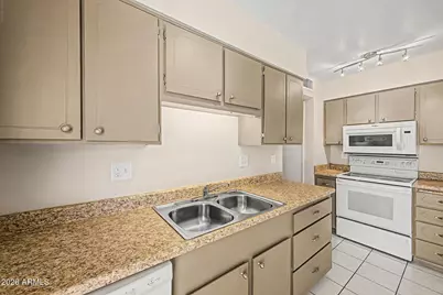 12614 W Limewood Drive, Sun City West, AZ 85375 - Photo 10