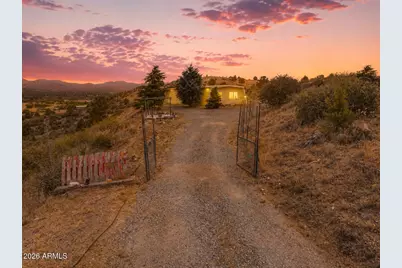 16928 W Trap Road, Peeples Valley, AZ 86332 - Photo 22