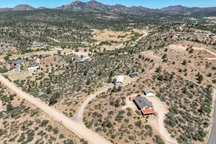 16928 W Trap Rd, Peeples Valley, AZ 86332 - Photo 18