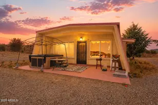 16928 W Trap Rd, Peeples Valley, AZ 86332 - Photo 2