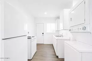 2711 N 7th St, Phoenix, AZ 85006 - Photo 18