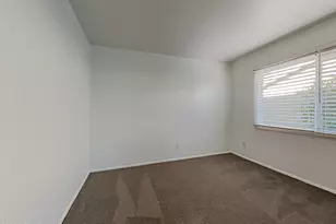 2440 E Dahlia Dr, Phoenix, AZ 85032 - Photo 8
