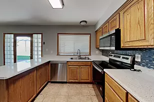 2440 E Dahlia Dr, Phoenix, AZ 85032 - Photo 4