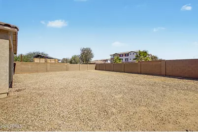 16671 W Mescal Street, Surprise, AZ 85388 - Photo 30