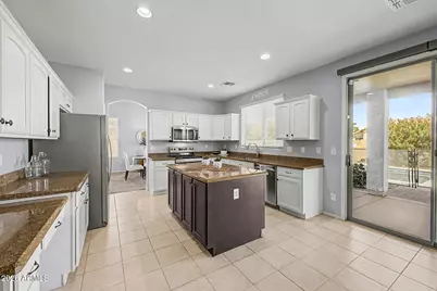 12077 N 141st Drive, Surprise, AZ 85379 - Photo 8