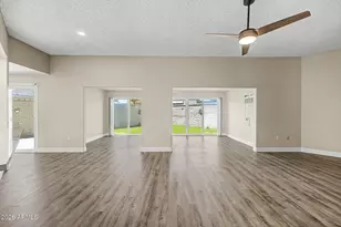 10148 W Pineaire Dr, Sun City, AZ 85351 - Photo 8