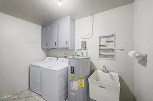10148 W Pineaire Dr, Sun City, AZ 85351 - Photo 24