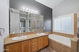 1050 W Cooley Dr, Gilbert, AZ 85233 - Photo 20