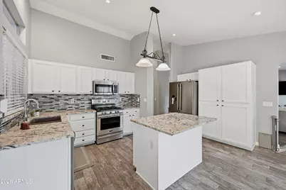 1050 W Cooley Drive, Gilbert, AZ 85233 - Photo 4