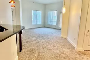 945 E Playa Del Norte Dr, Tempe, AZ 85288 - Photo 4