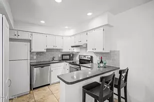 2040 S Longmore St, Mesa, AZ 85202 - Photo 8
