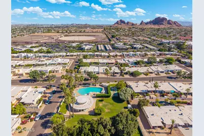 6217 E Avalon Drive, Scottsdale, AZ 85251 - Photo 22