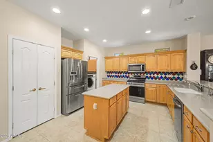 17658 W Calistoga Dr, Surprise, AZ 85387 - Photo 6