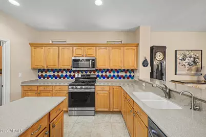 17658 W Calistoga Drive, Surprise, AZ 85387 - Photo 4