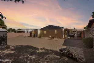 2520 E Behrend Dr, Phoenix, AZ 85050 - Photo 18