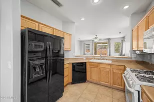 17321 N 167th Dr, Surprise, AZ 85374 - Photo 14