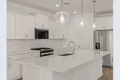17743 W Illini Street, Goodyear, AZ 85338 - Photo 4