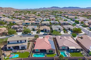 18289 W Raven Rd, Goodyear, AZ 85338 - Photo 56