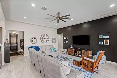 18289 W Raven Road, Goodyear, AZ 85338 - Photo 14