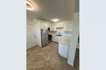 2545 E Clarendon Avenue #3, Phoenix, AZ 85016 - Photo 4