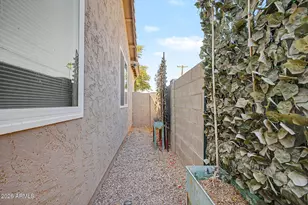 1225 E Grenadine Rd, Phoenix, AZ 85040 - Photo 36