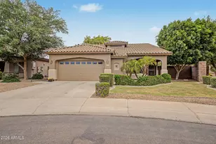 1194 E Locust Dr, Chandler, AZ 85286 - Photo 2