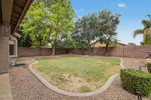 1194 E Locust Dr, Chandler, AZ 85286 - Photo 24