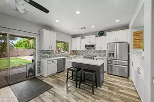 1194 E Locust Dr, Chandler, AZ 85286 - Photo 8