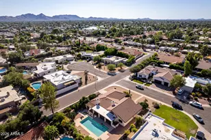 8531 E San Lucas Dr, Scottsdale, AZ 85258 - Photo 4