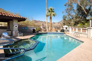 7557 N Dreamy Draw Dr, Phoenix, AZ 85020 - Photo 28