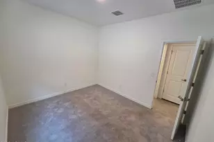 8631 W Augusta Ave, Glendale, AZ 85305 - Photo 12