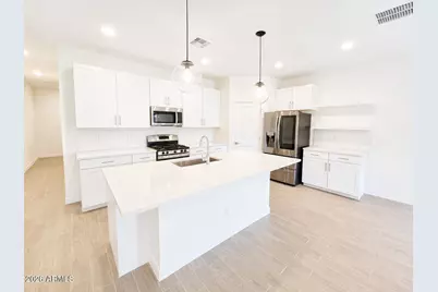 8631 W Augusta Avenue, Glendale, AZ 85305 - Photo 2